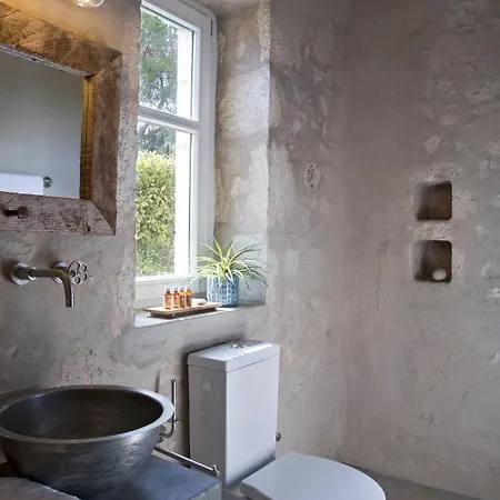 Villa To Throni Tselendáta