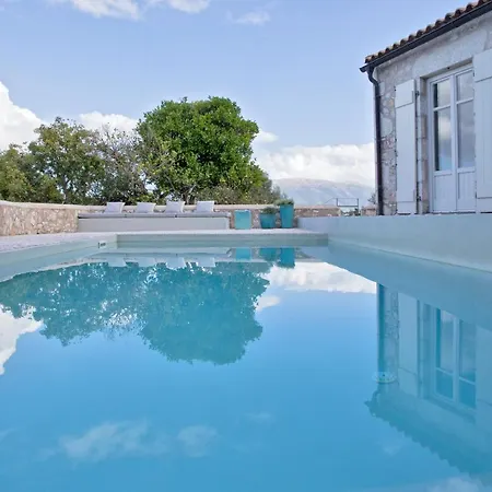 To Throni וילה *