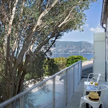 To Throni * Tselendáta