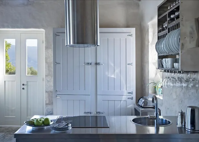 Villa To Throni Tselendata