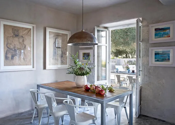 To Throni Tselendata