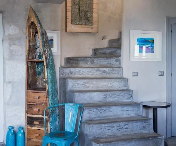 To Throni Villa Tselendata