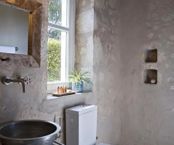 Villa To Throni Tselendata