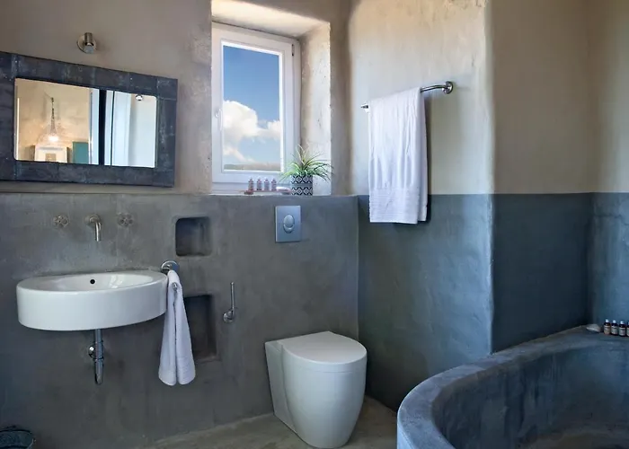 To Throni Tselendata